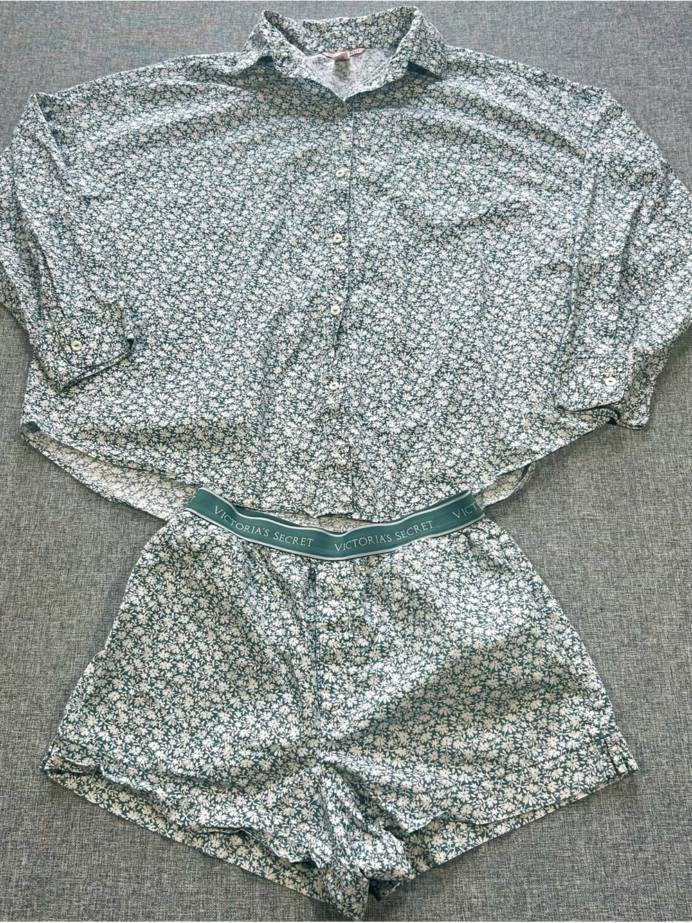 Victoria's Secret Green blue Floral Button-Front Pajama Set Cotton Small
